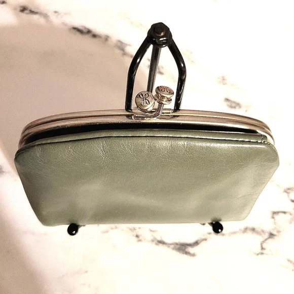 HOBO Vintage Sage Leather Wallet With Kisslock Pouch & Wanderlust Lining